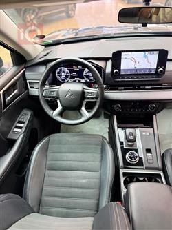 ميتسوبيشي اوتلاندر